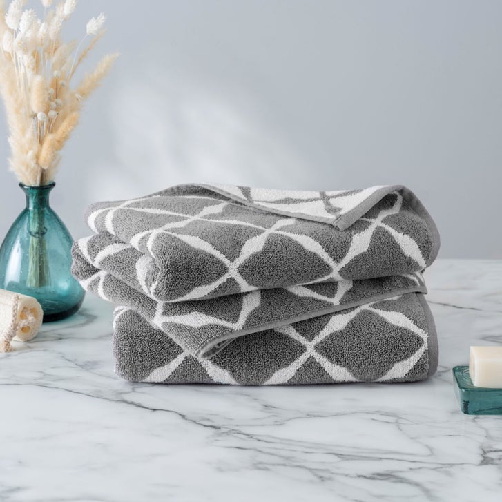WelHome Jacquard Bath Towels, 2-pack | Costco