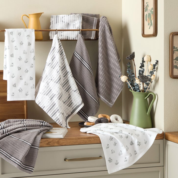 Halloween and Harvest Kitchen Towels, 8-pack | Costco