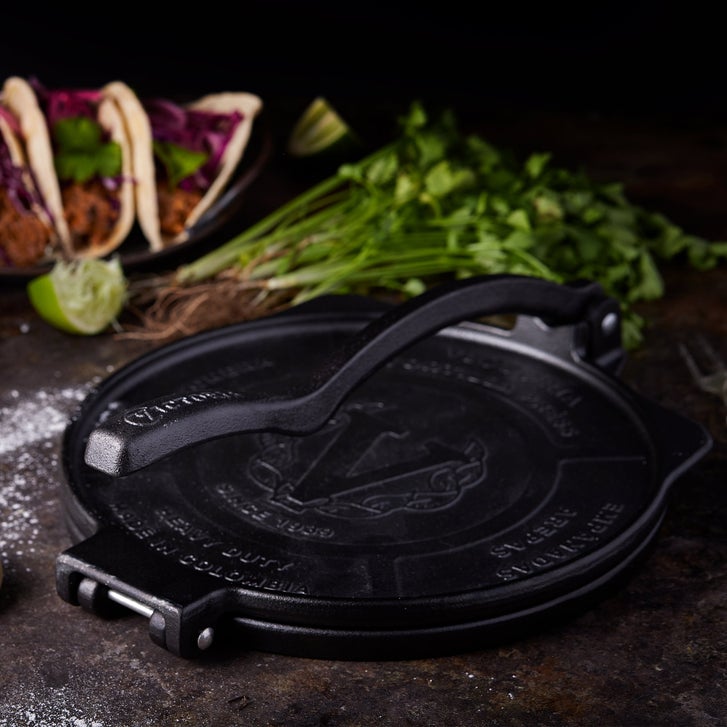 Victoria Cast Iron 10