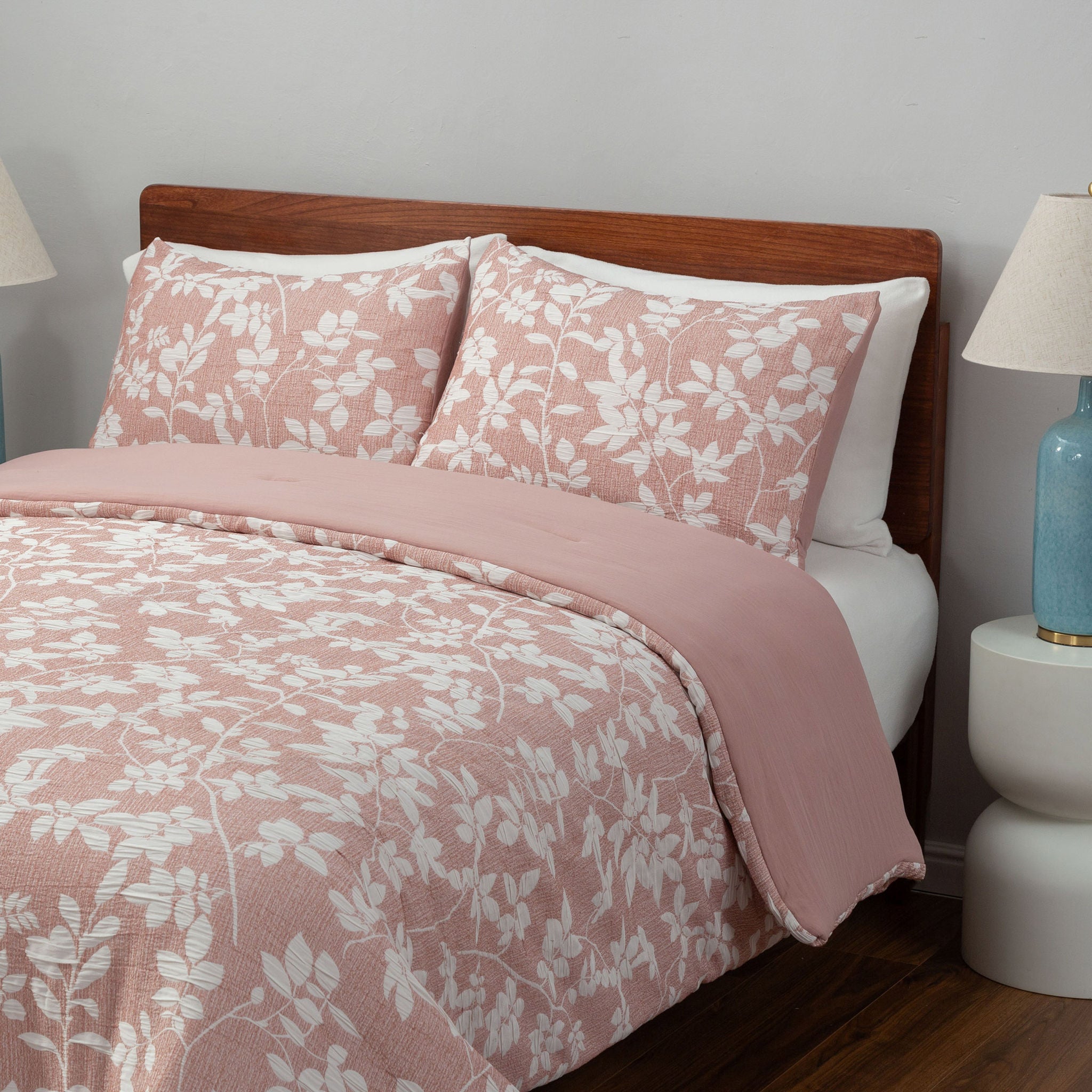 Jacquard Serafina 3-piece Comforter Set | Costco