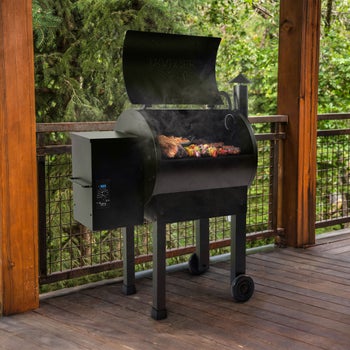 Traeger Mesa 22 Grill 