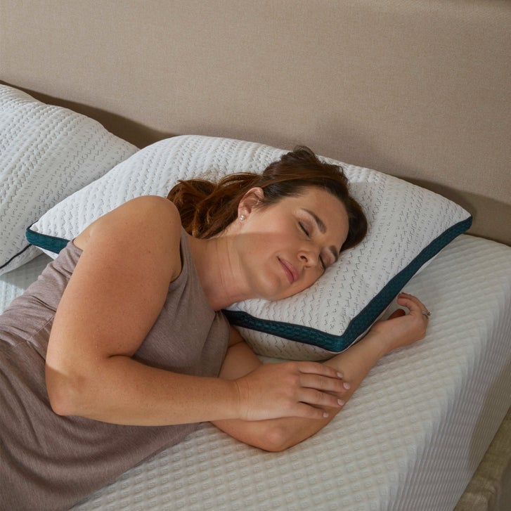 La-Z-Boy Serene Foam Hybrid Pillow | Costco