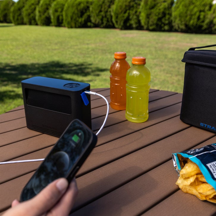 Strauto Rechargeable 120PSI Universal Inflator with Power Bank | Costco