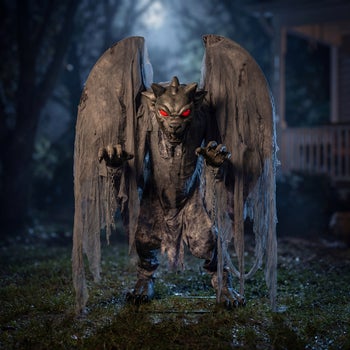 2.2m (7.3ft) Animated Gargoyle