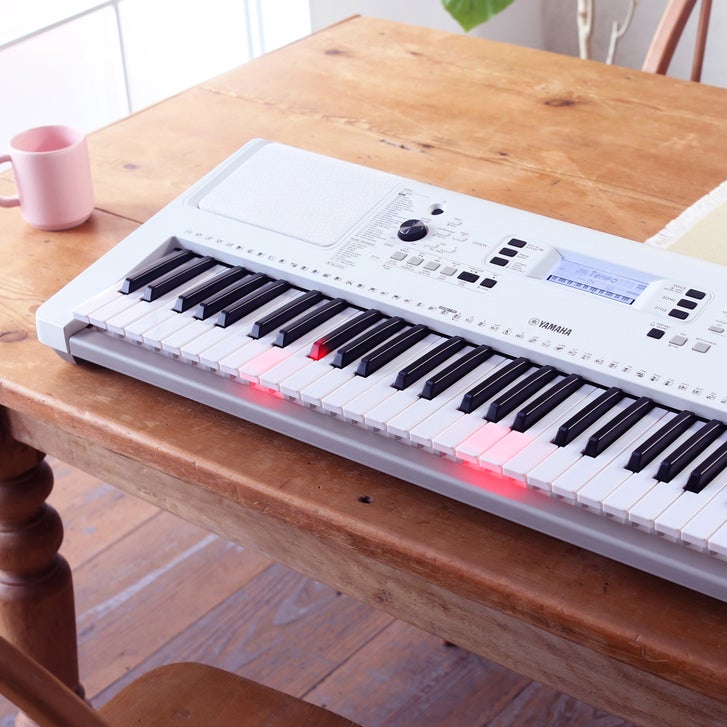 Yamaha EZ300 61 Key Portable Keyboard Bundle | Costco