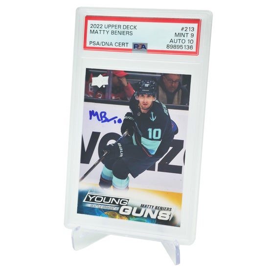 Matty Beniers Autographed 2022 Upper Deck Young Guns Rookie Card