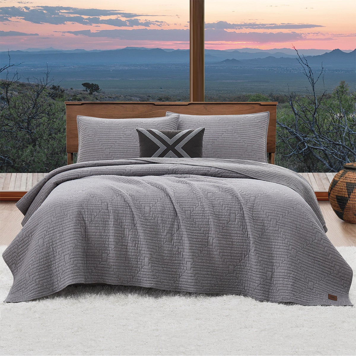FRYE 4-piece Quilt Set, Ray Chambray | Costco