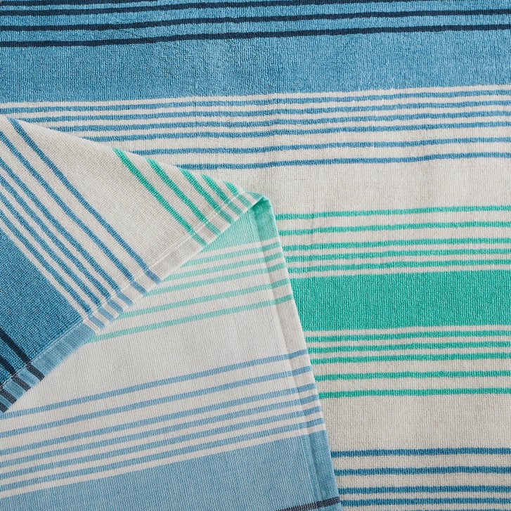 2-in-1 Beach Towel and Tote Bag | Costco