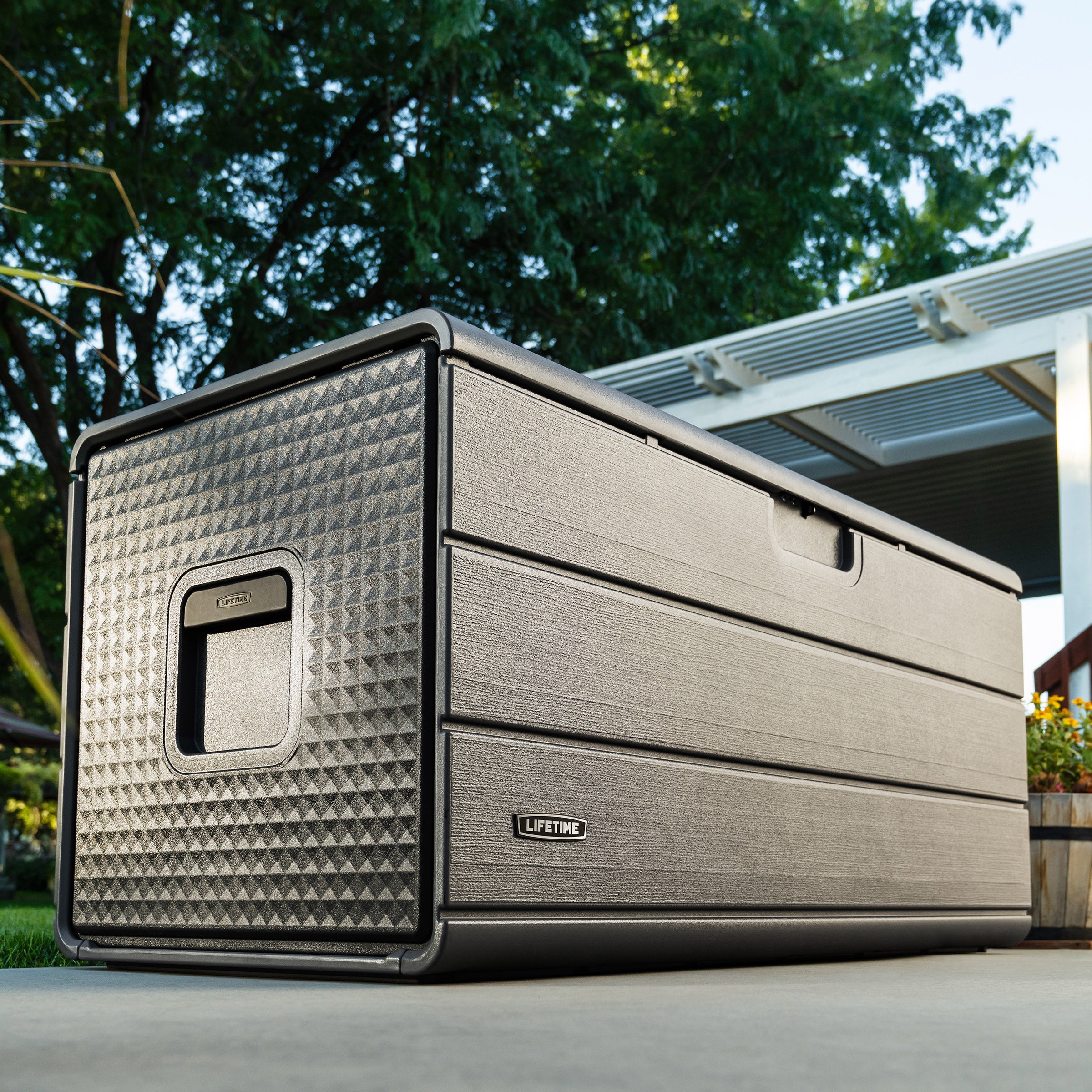 Lifetime 170-Gallon Resin Outdoor Storage Deck Box | Costco
