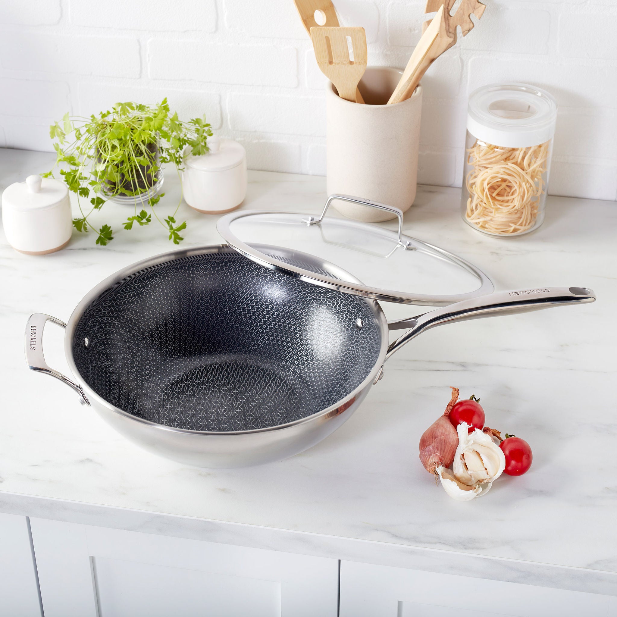 Henckels Paradigm Ceramic 12