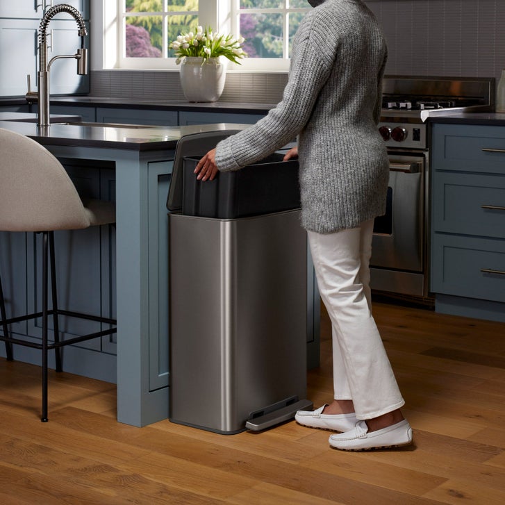 Kohler 47L Step Trash Can | Costco