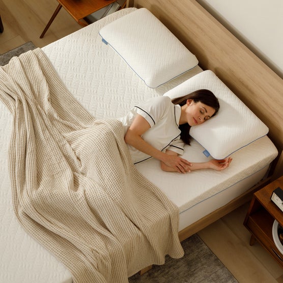 Serenity by Tempur-Pedic Memory Foam Bed Pillow | Costco