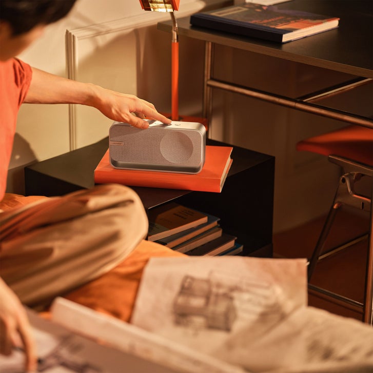 Bose SoundLink Home Bluetooth Speaker, Light Silver | Costco