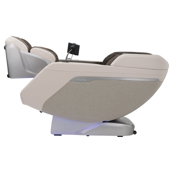 Kyota Kiyomi M698 Zero Gravity 4D Massage Chair with Tablet | Costco