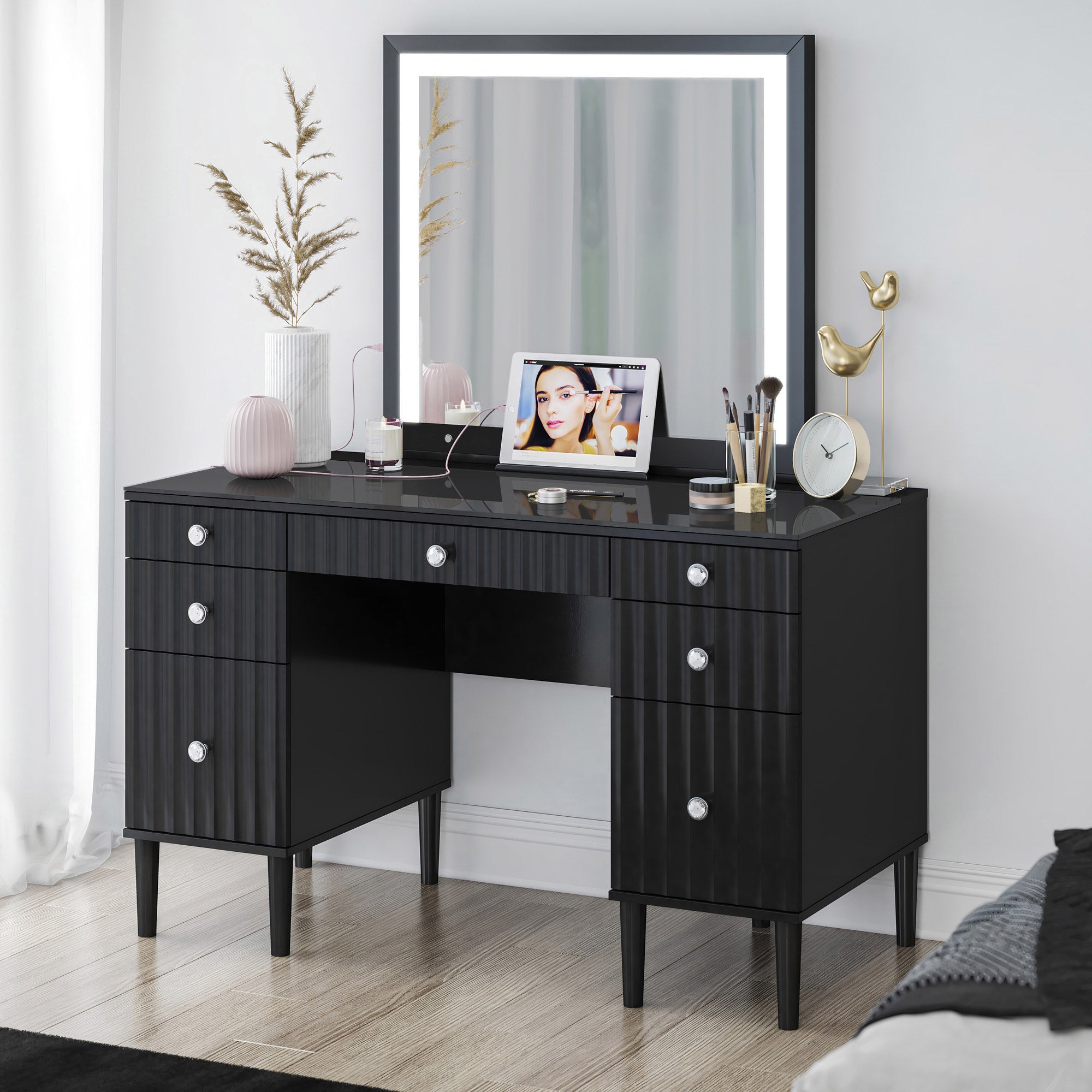 Tresanti Marilyn Vanity with Mirror | Costco