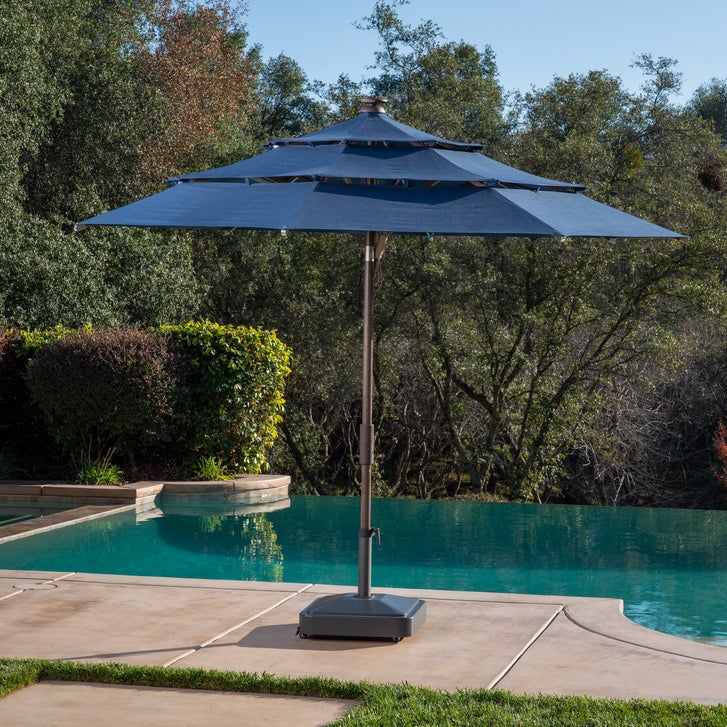 11 lighted patio umbrella Rotihom 11FT Solar Powered LED Light Cantilever with Base Included, Large Cantilever Umbrella with 360°Rotation, Heavy-Duty Offset Outdoor Umbrella for Patio,Pool,Backyard (Champagne) : Patio, Lawn & Garden Host unforgettable outdoor events with this outdoor cantilever umbrella SunVilla 11' Color Changing LED