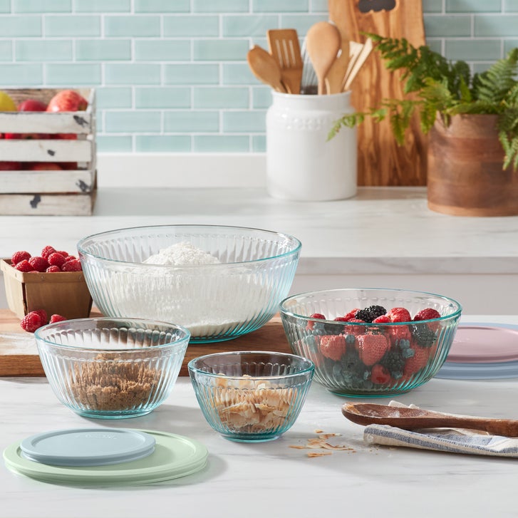 Pyrex 8-piece Glass Mixing Bowls with Lids | Costco