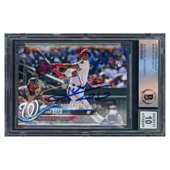 Juan Soto Autographed 2018 Topps Update Rookie Card #US104