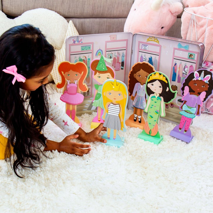 dress up doll Emotion Dress-Up Paper Doll: Colour Your Own There are different background scenes I Am Magnetic Dress-Up Model