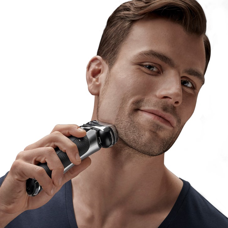 Braun Men's Gift Series 9 Electric Foil Shaver | Costco