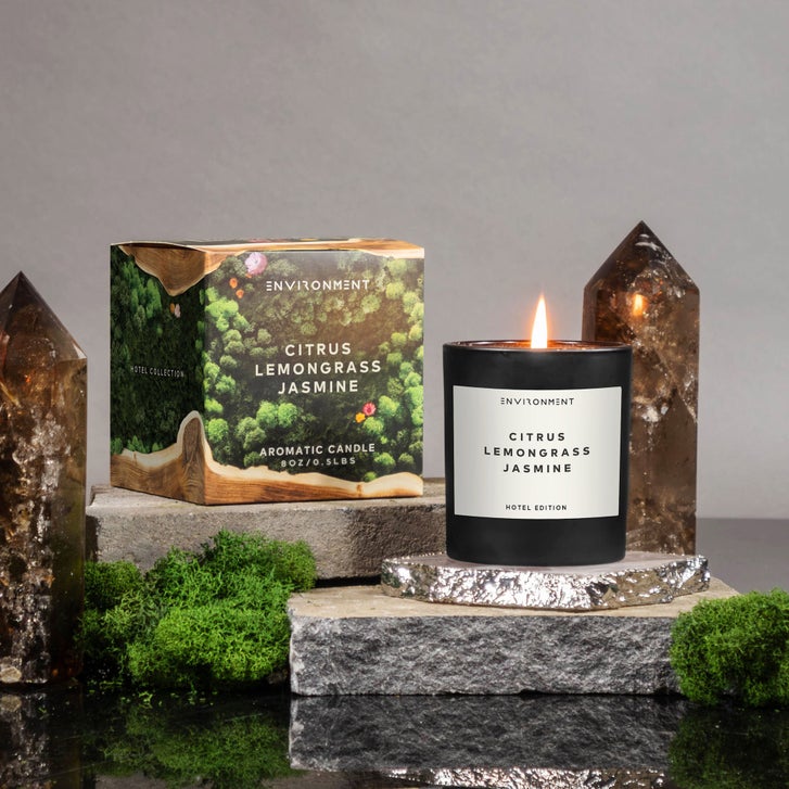 ENVIRONMENT 2-pack Resort Aromatics Candles | Costco