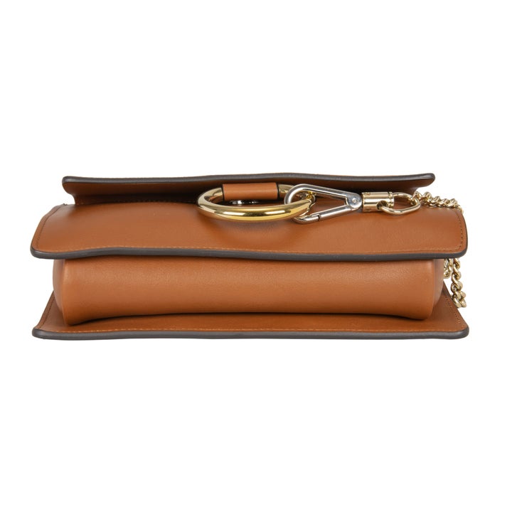 Chloe Faye ショルダーバッグ Chloe Faye Small Shoulder Bag, Brown | Costco