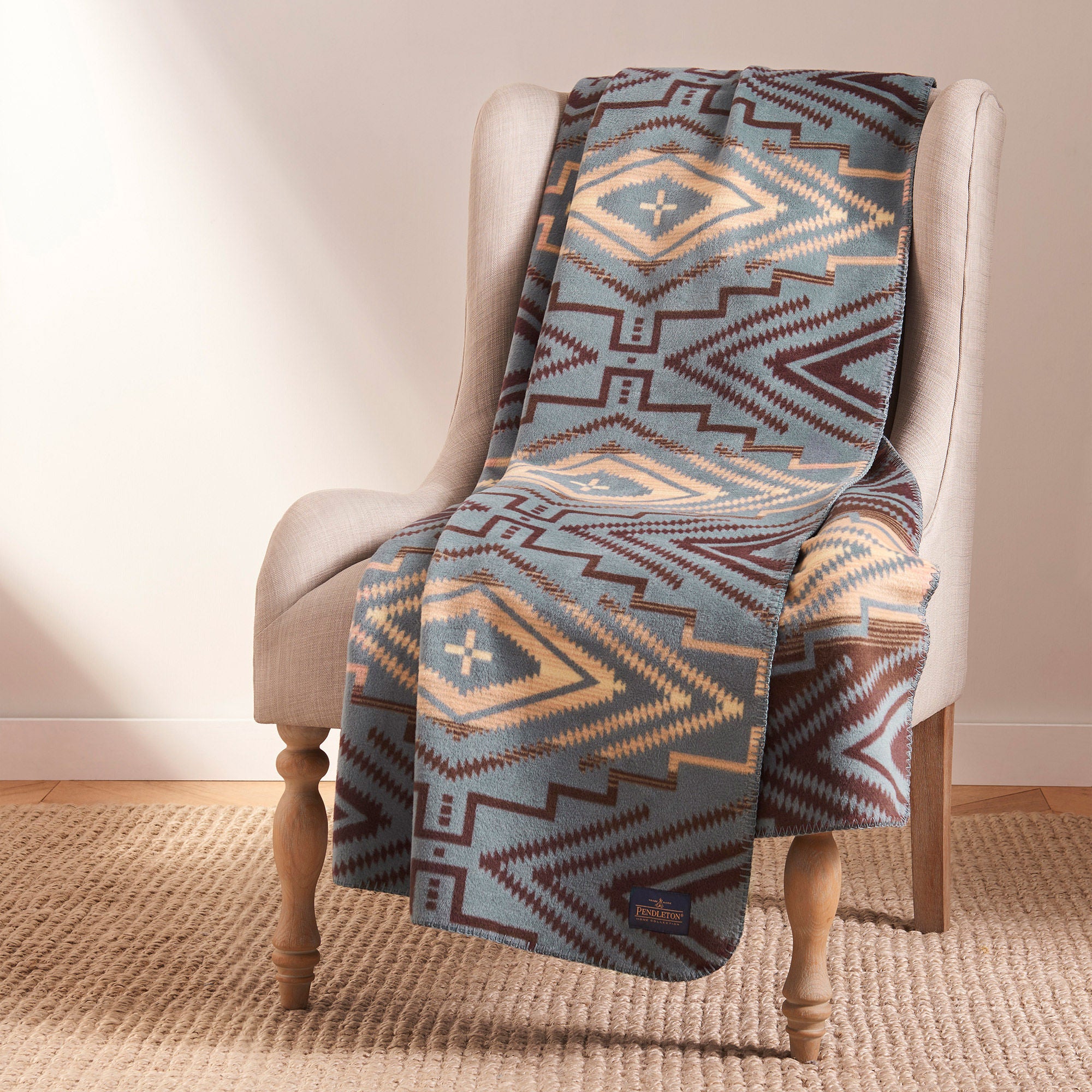 Pendleton Jacquard Classic Throw | Costco