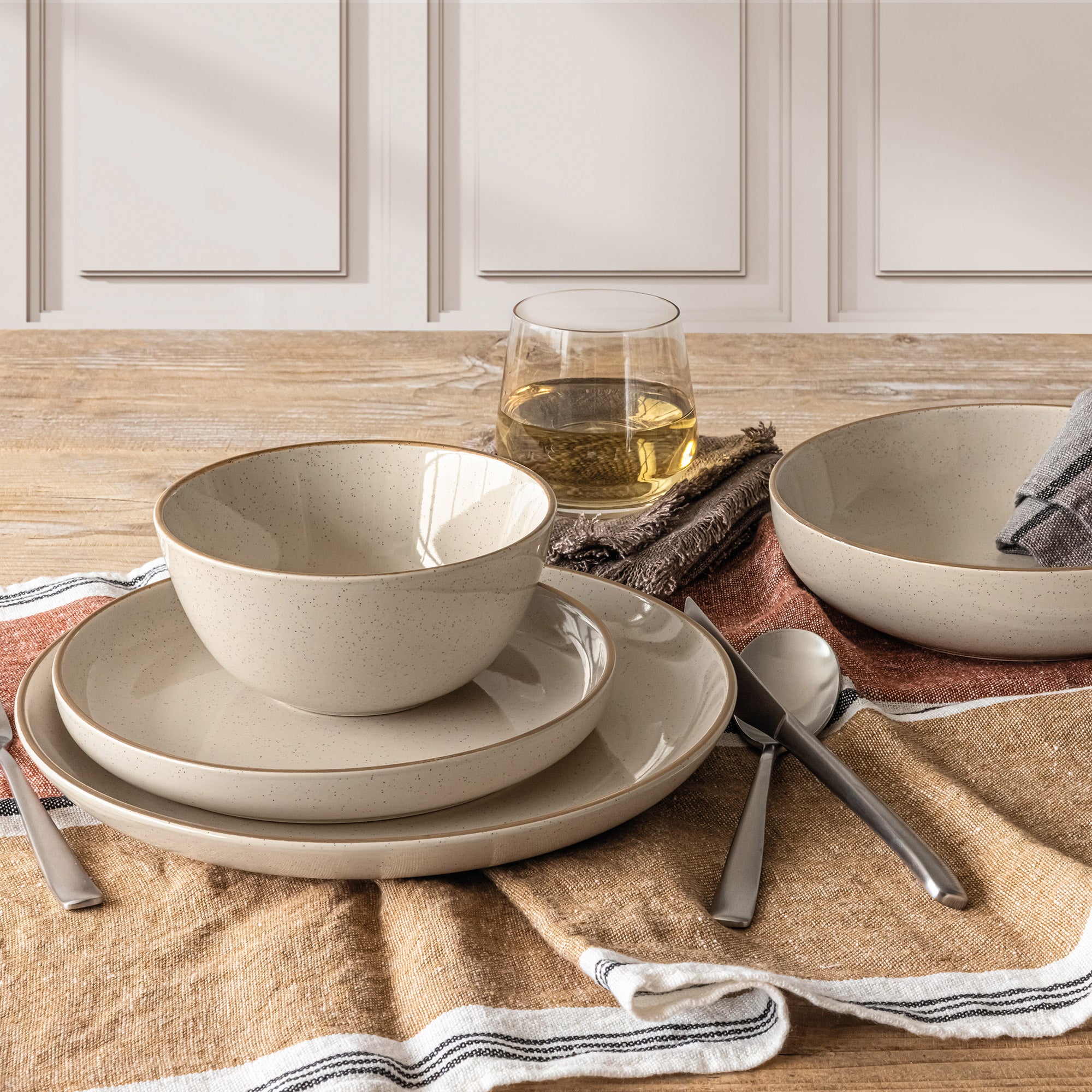 over&back Options 16-piece Dinnerware Set | Costco