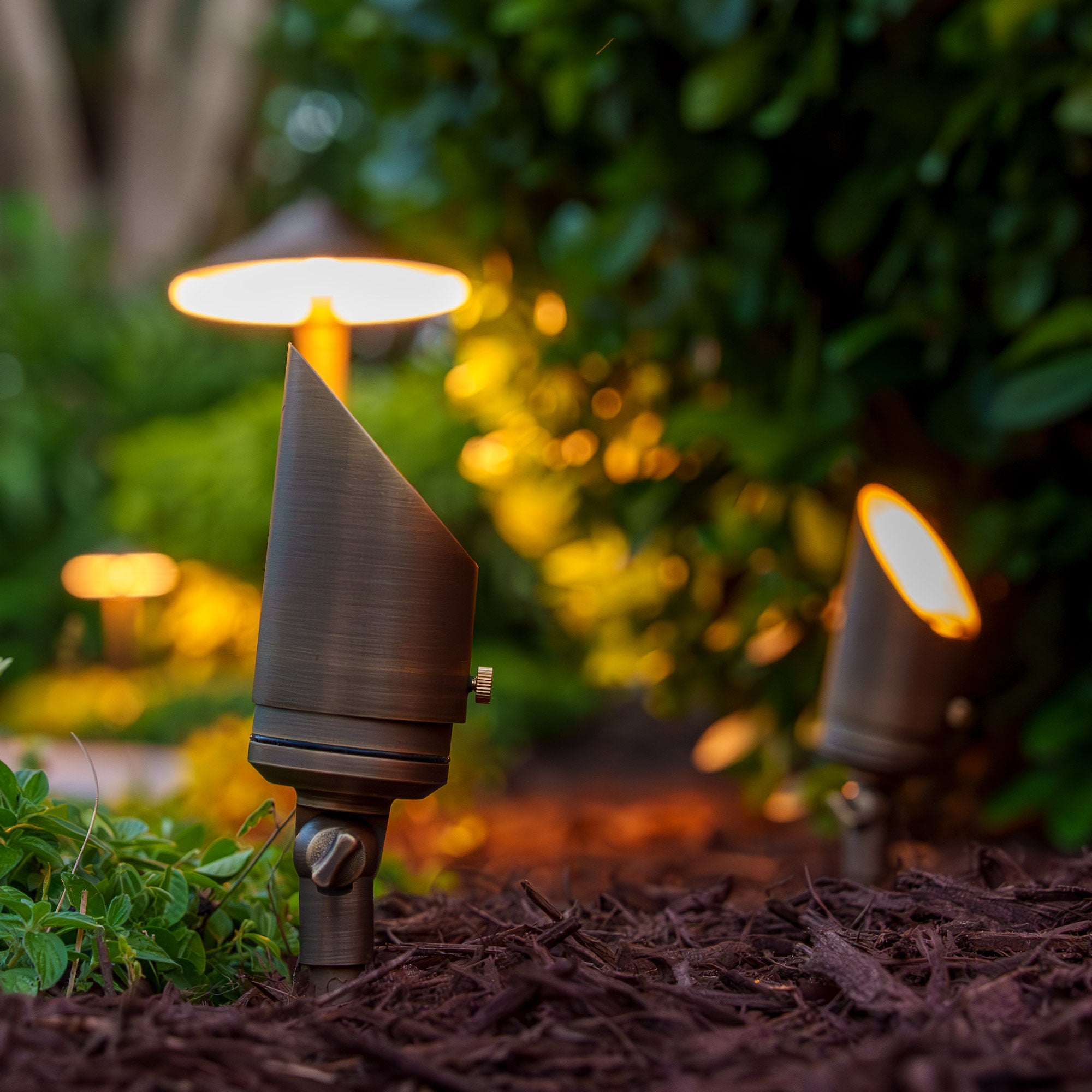 VOLT Low Voltage LED Outdoor 17-Light Kit with 150W Transformer