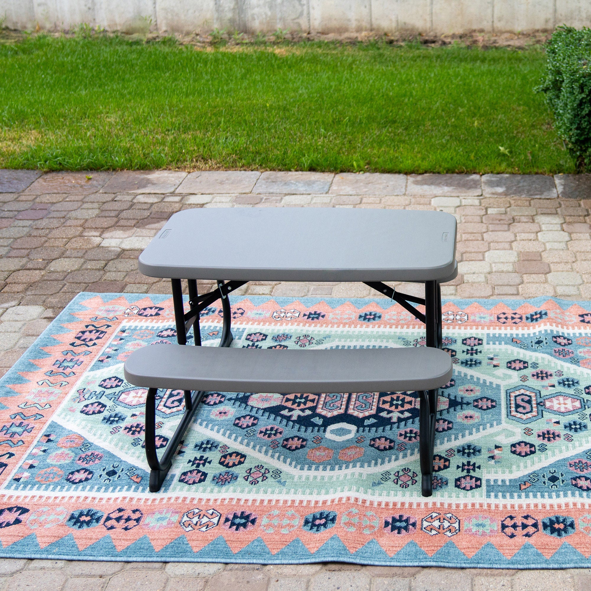 コストコ　キッズ　ピクニックテーブル Lifetime Children's Picnic Table | Costco