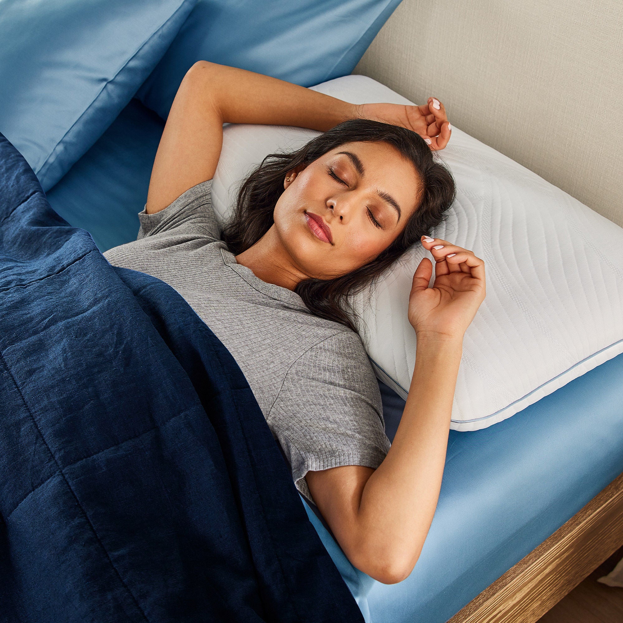 Novaform Soothing Cool Plus Gel Memory Foam Pillow | Costco