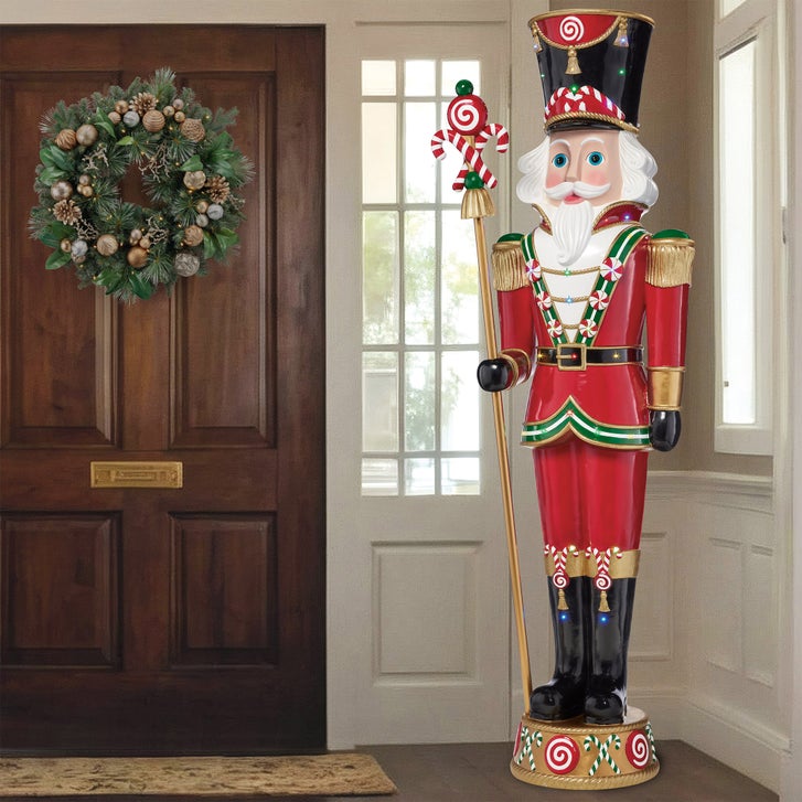 クリスマス LED 置物 音楽 コストコ 8' Nutcracker with LED Lights and Music | Costco