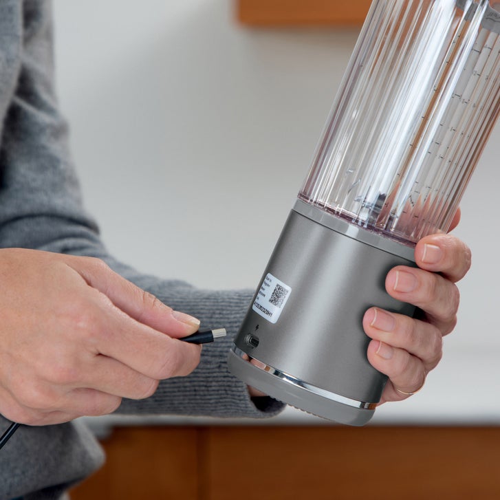 Ninja Blast 18oz. Portable Blender and Accessories | Costco