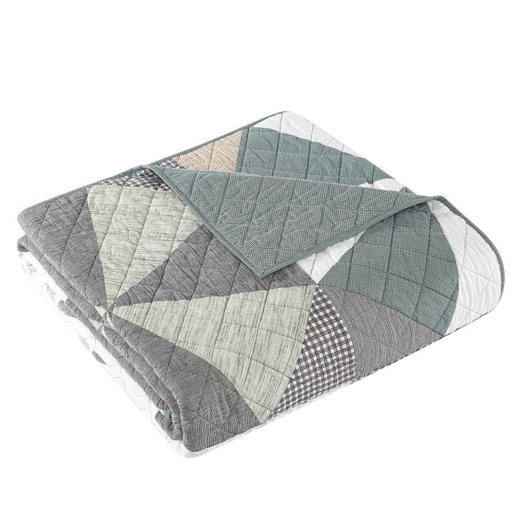 Origami Pieced Prairie Patchwork 3-piece Quilt Set | Costco
