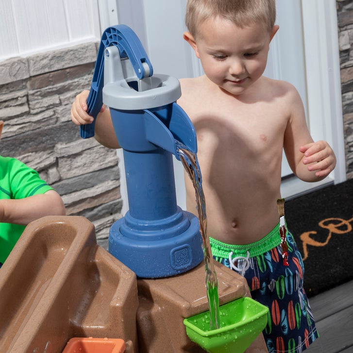 Step2 Pump & Splash Discovery Pond | Costco