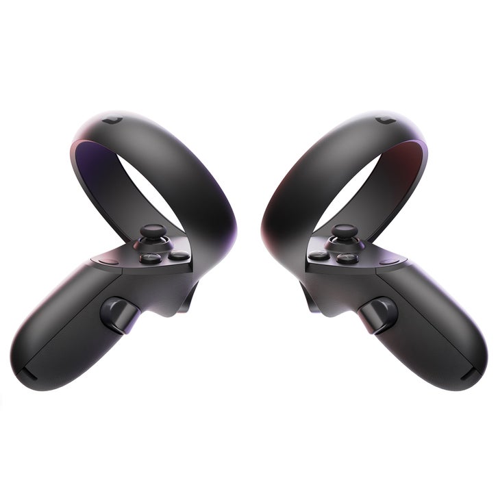 Oculus Quest VR Headset and Travel Case Bundle (128GB) | Costco