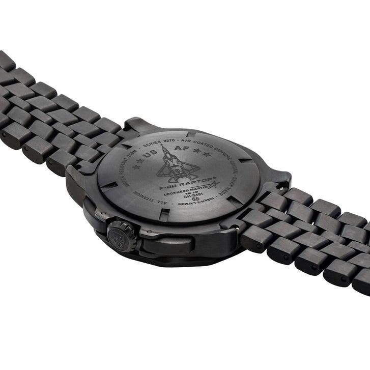 Luminox 時計　スイス製　F-22 クロノグラフ Luminox F22 Raptor Titanium Men's Pilot Watch, 44mm | Costco