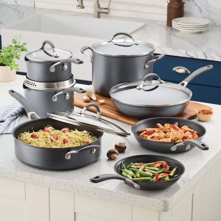 Circulon A1 Series with ScratchDefense Cookware Set, 12 Piece