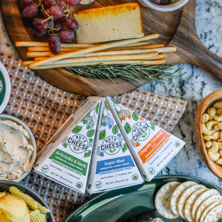 Mrs.cheese！ 完熟生ブルーベリー【大粒〜特大】(180g×8p) Nuts for Cheese Vegan Dairy-Free Artisanal Wheel Bundle, 1.08 kg