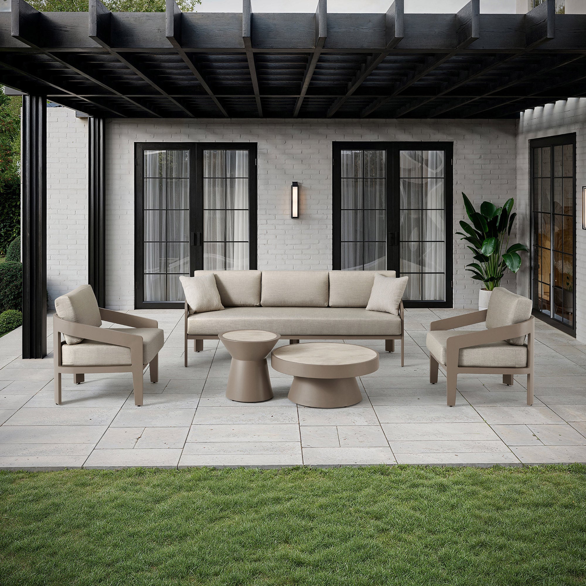 Kelowna 5-piece Patio Conversation Set | Costco