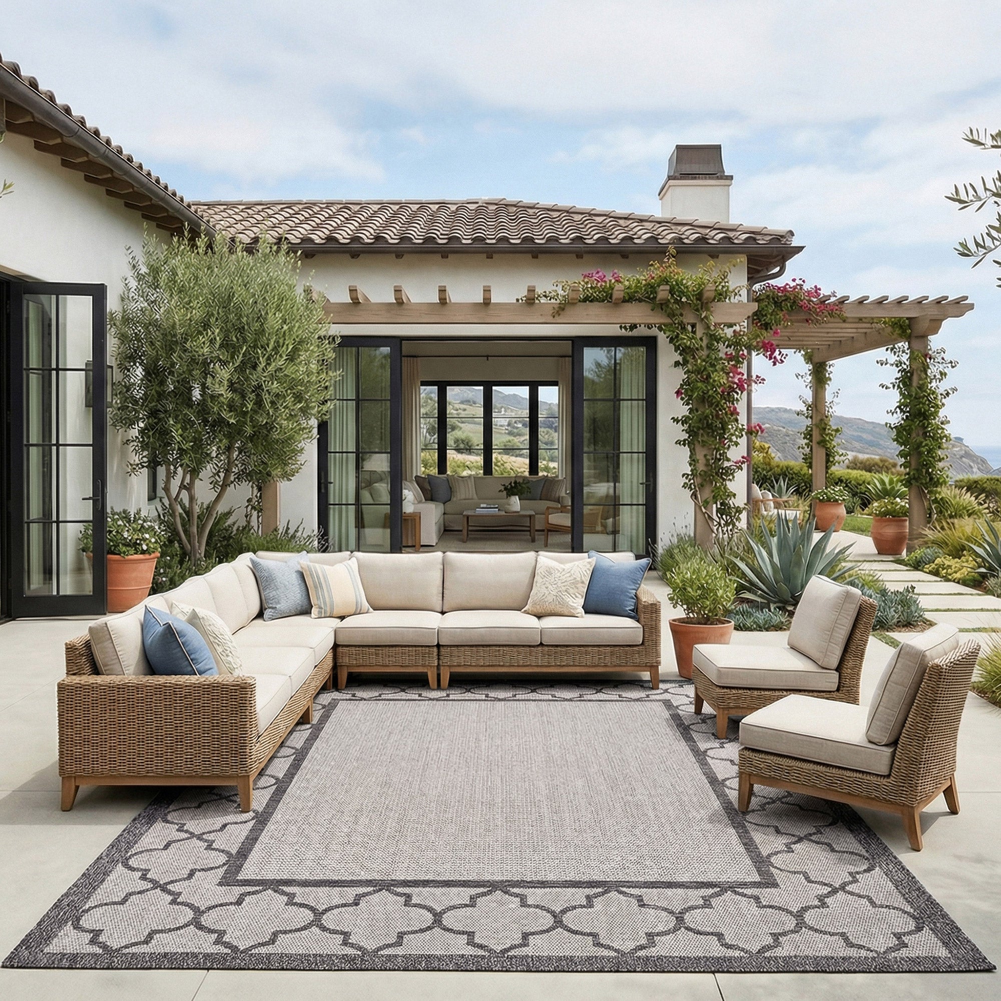 Laguna Indoor/Outdoor Area Rug, Simeon Ivory Gray, 7'10” x 10