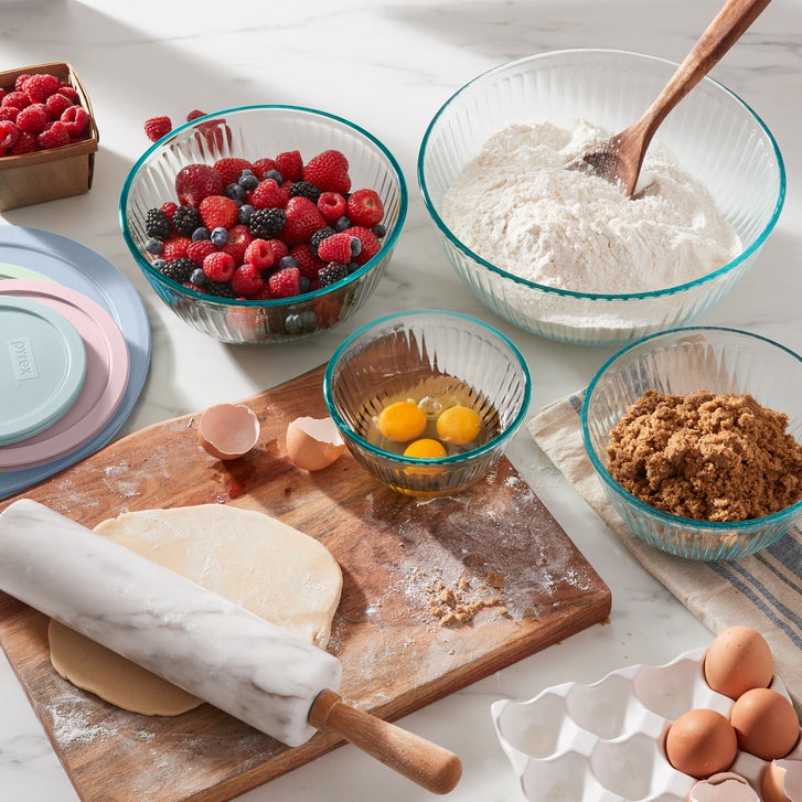 Pyrex 8-piece Glass Mixing Bowls with Lids | Costco