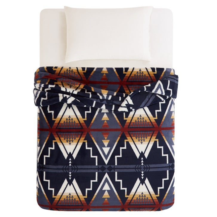 Pendleton Faux Fur Luxe Blanket | Costco