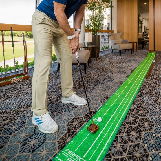 Perfect Putting Mat - 9’6” Standard Edition and Putting Alignment ...