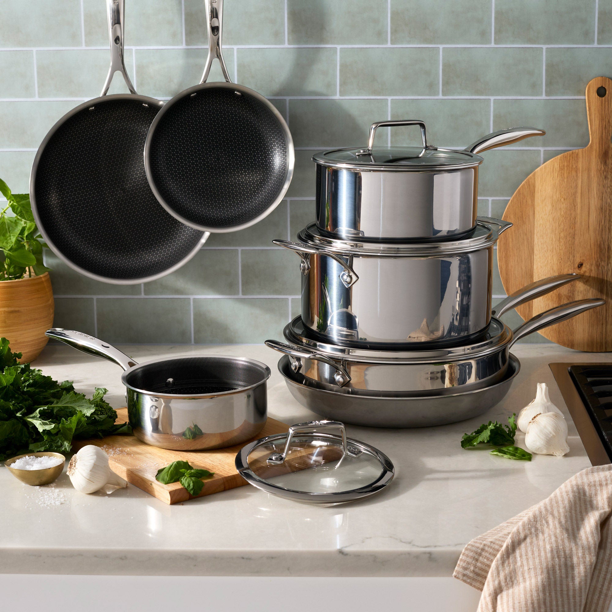Henckels Paradigm 11–piece Cookware Set | Costco