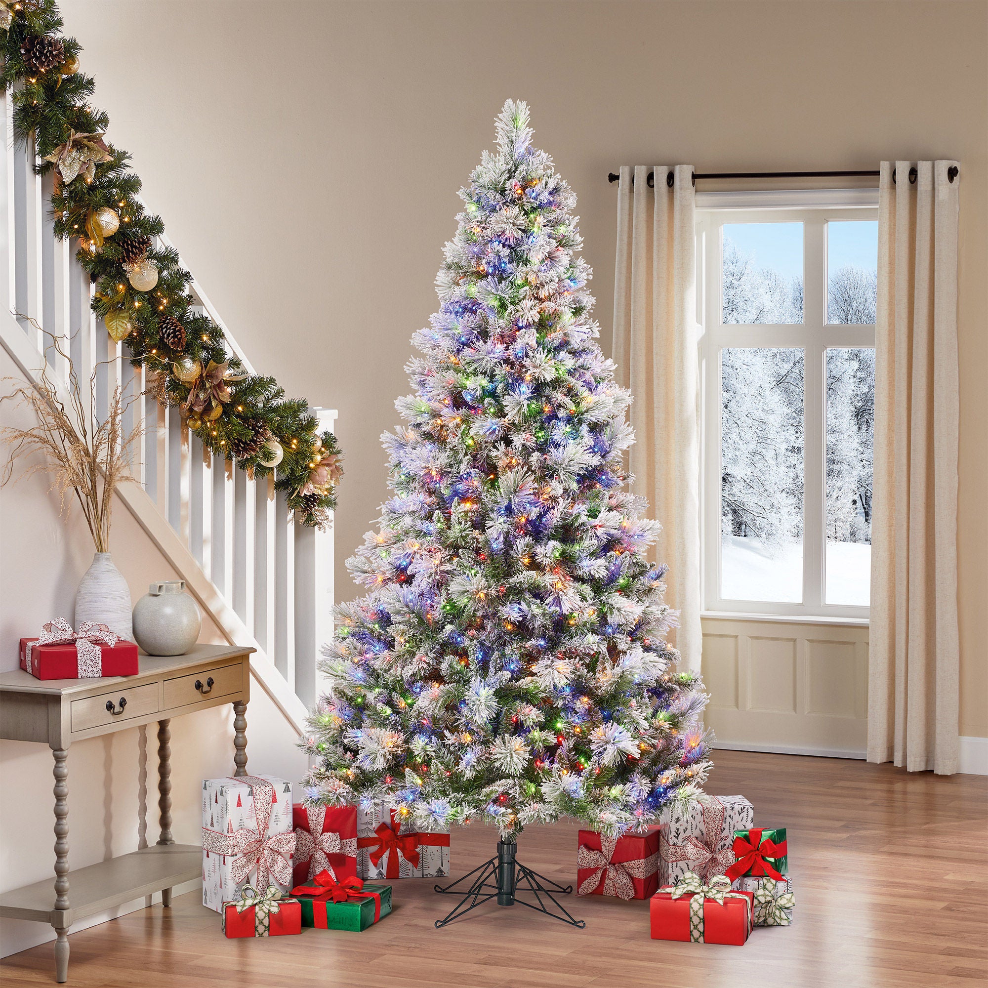7.5 ft Pre-Lit Flocked Glitter Artificial Christmas Tree, 1,150