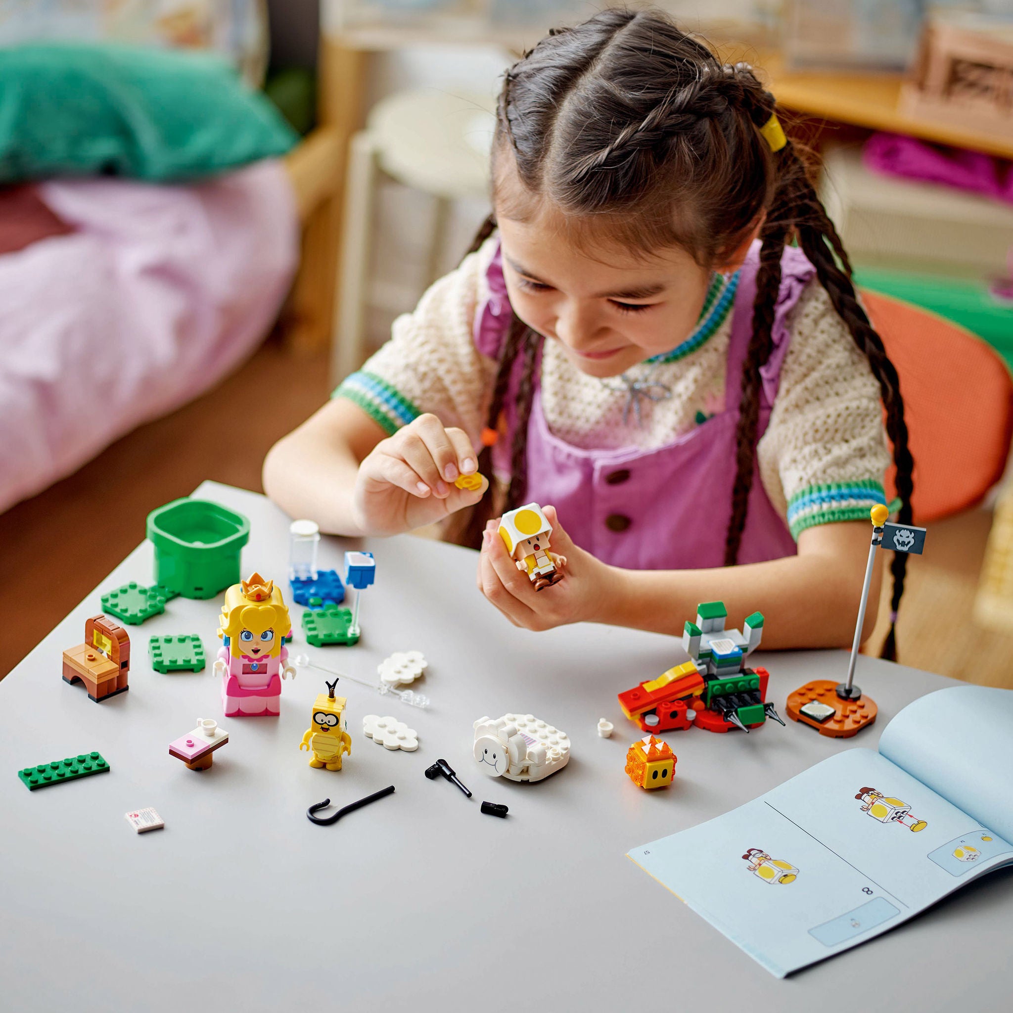 LEGO Super Mario Adventures with Interactive LEGO Peach Princess