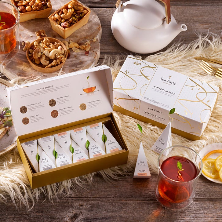 Tea Forte™ Winter White Tea Bundle with 2 Cafe Cup & Tea Trays