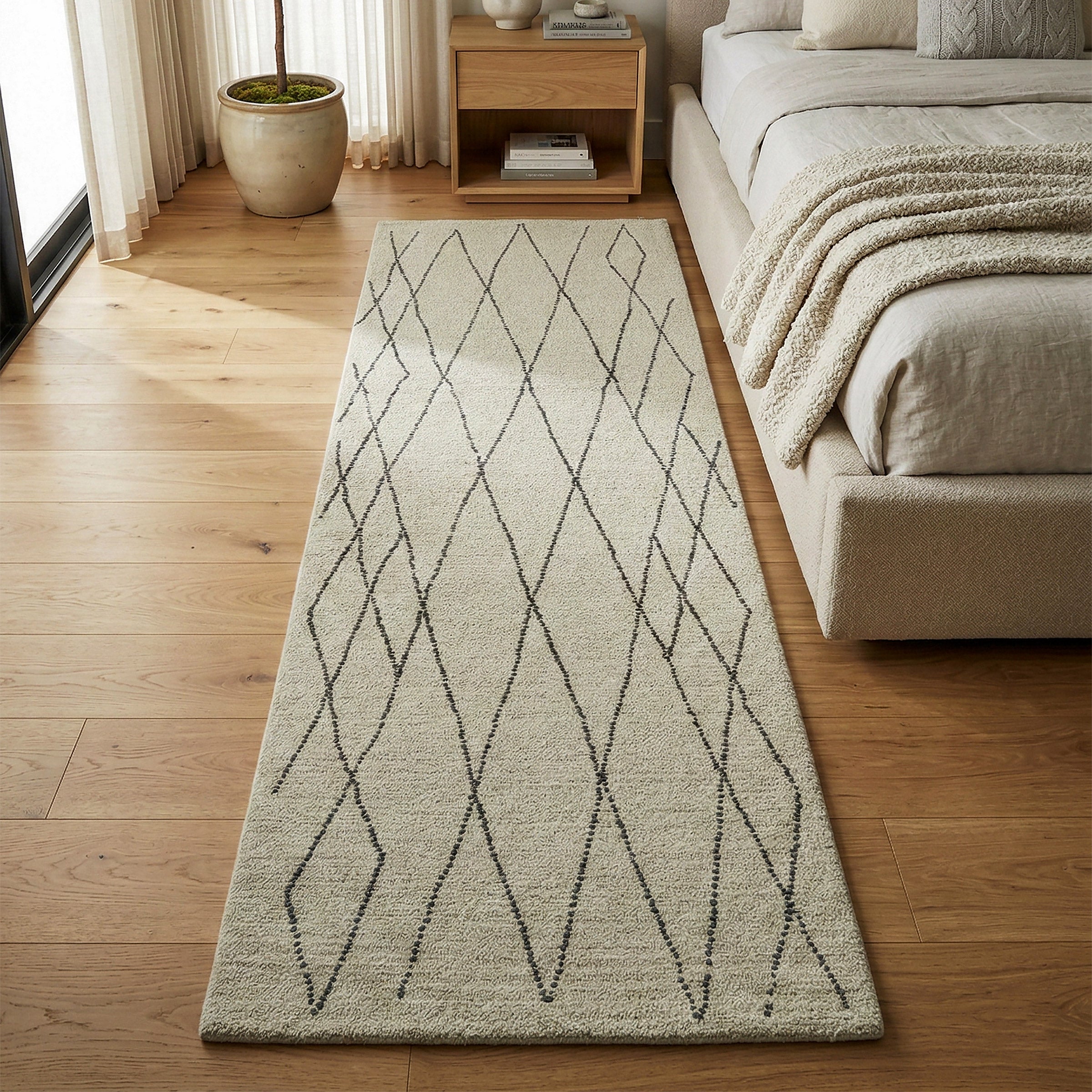 Obeetee Malia Hand Tufted Wool Runner Rug, Rhombo Ivory, 2'6” x 8