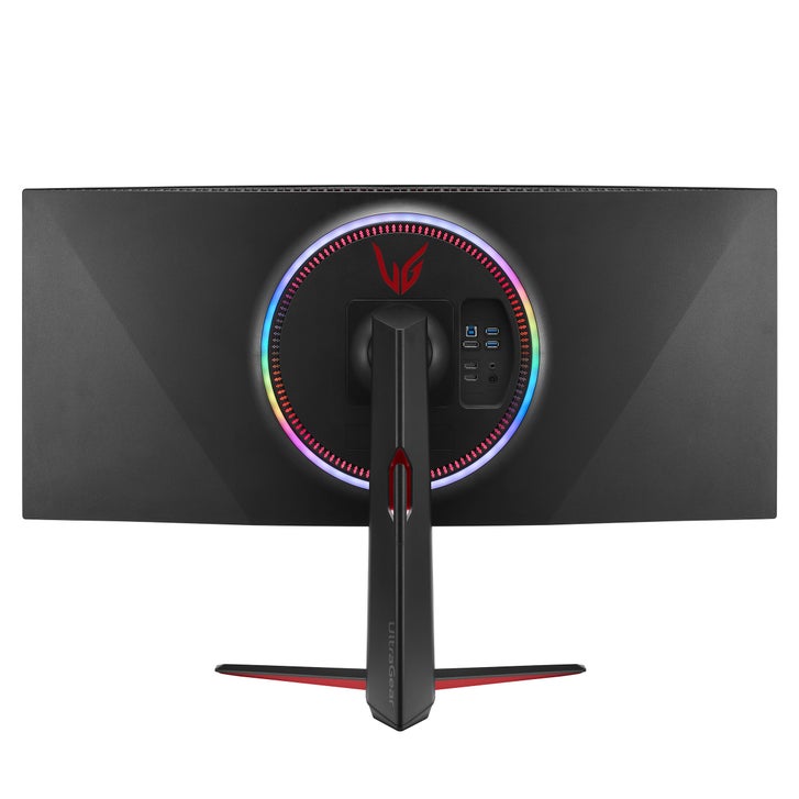 LG UltraGear 38
